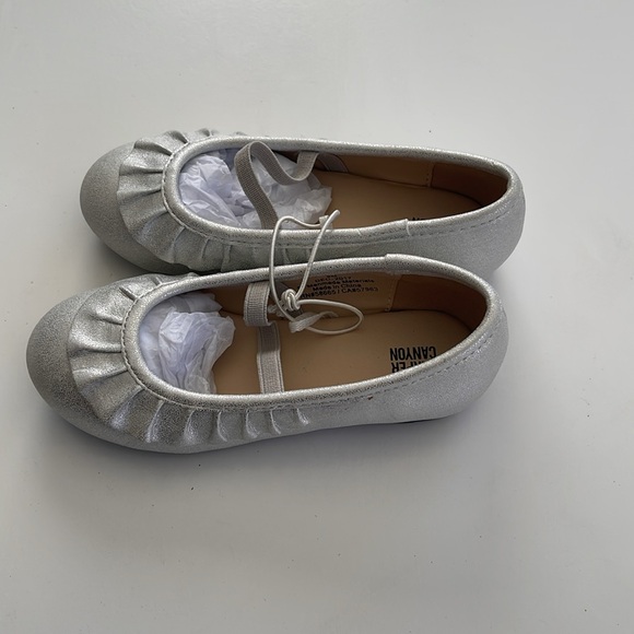 Harper Canyon NWT Silver Mary Jane toddler shoes - Picture 3 of 5
